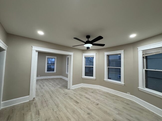 Photo - 23 King Philip Rd Apartments Unit 2