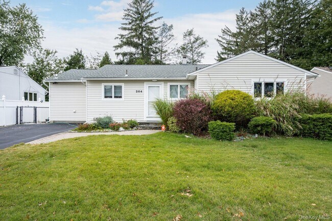Photo - 264 Manetto Hill Rd