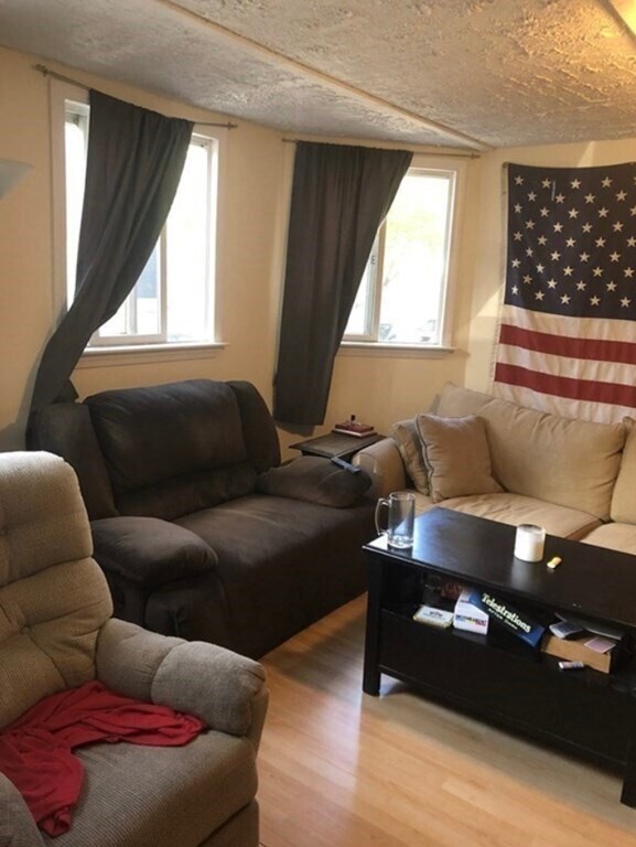 837.5 2nd St Unit 1