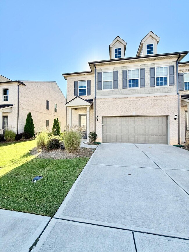 Photo - 127 Heathbrook Ln