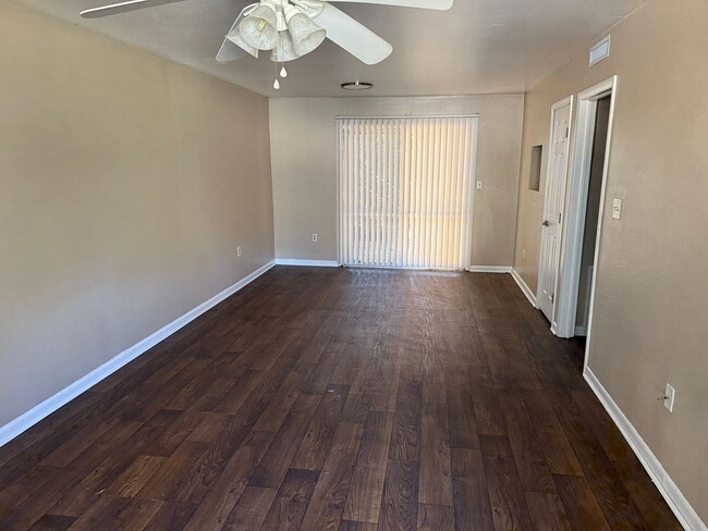 Building Photo - MIDTOWN STATION Unit 1943-1