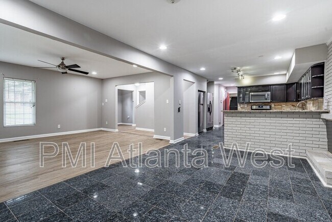 Photo - 2132 Galway Ln
