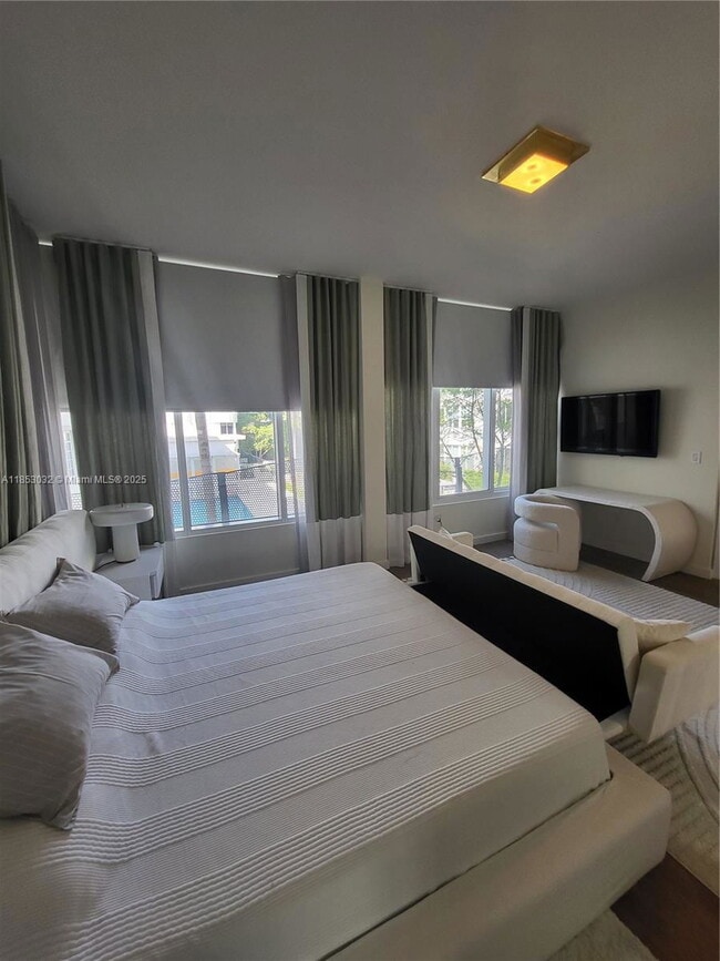 Photo - 2100 Park Ave