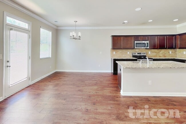 Photo - 1095 Lear Dr