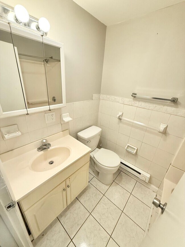 Photo - Newly Renovated 2 Bedroom with Off-Street ...