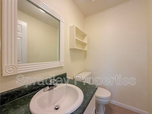 Photo - 1027 N Wall St
