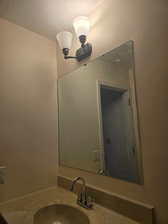 Photo - 941 Wittenberg Dr Unit B