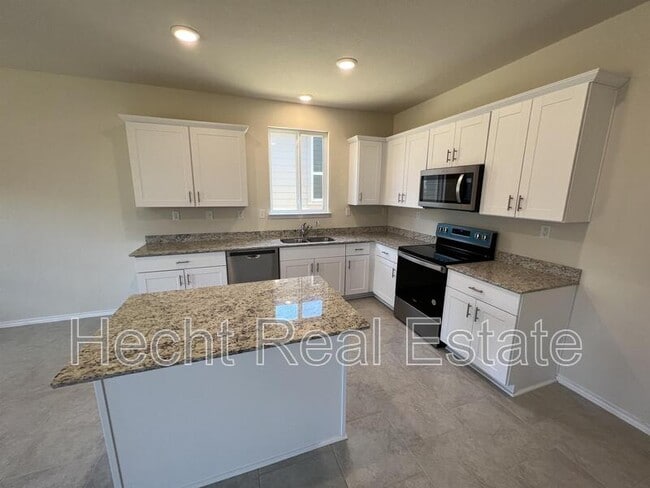 Photo - 10349 Gibbons Creek