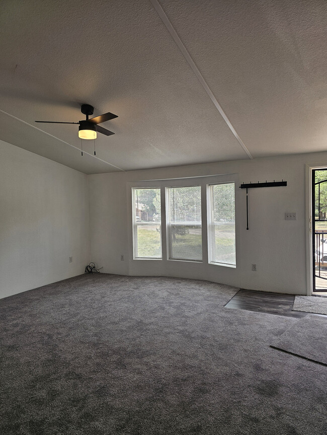 Photo - 3078 Rainbow Lake Dr