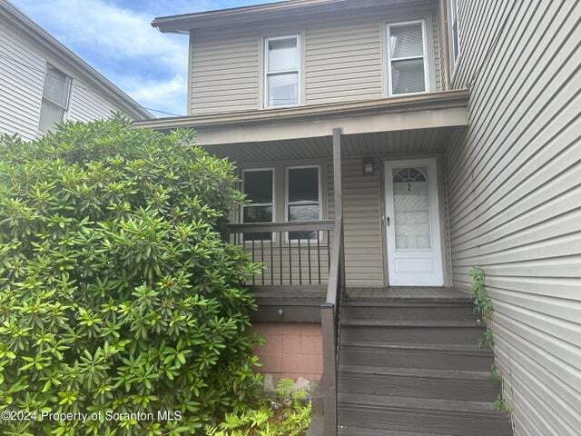 Building Photo - 704 Hazle St Unit 2