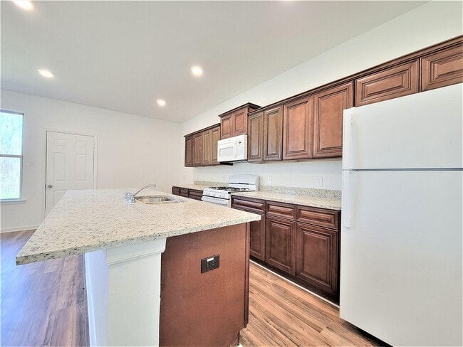 Photo - 151 Island Blvd