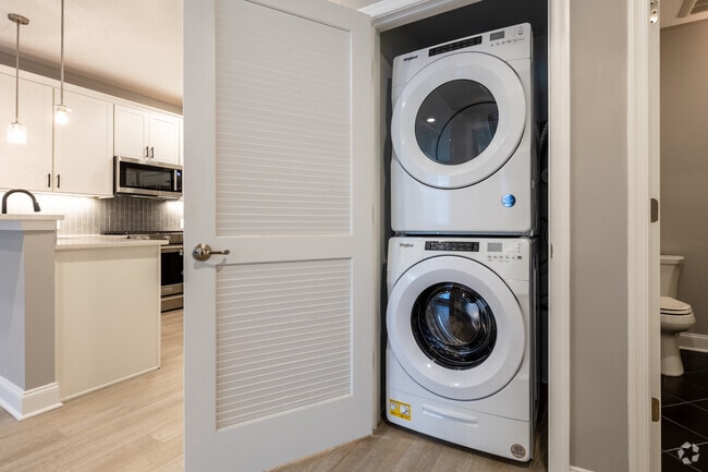 1 habitación, 1 baño, 832 pies cuadrados