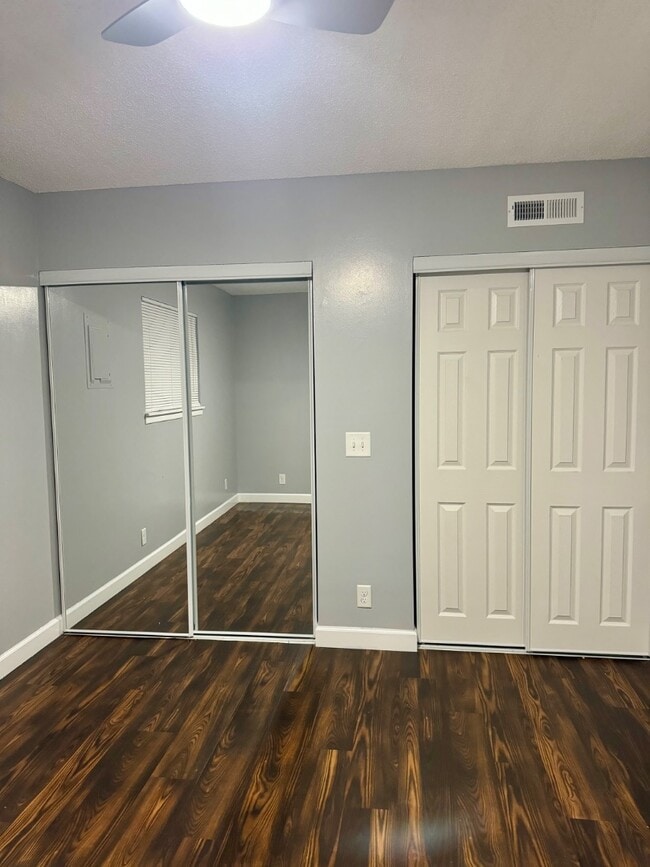 Photo - 911 Sylvan St