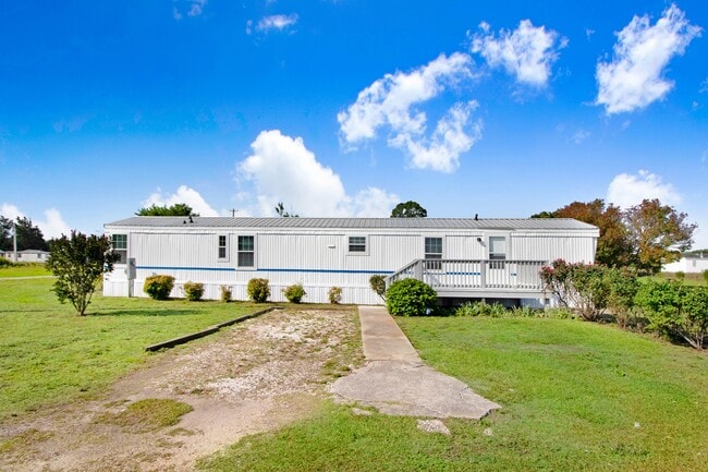 Building Photo - 2379 US Hwy 13 S Rental