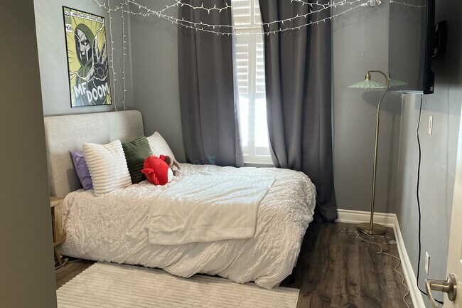 Photo - 43 Carpenter St