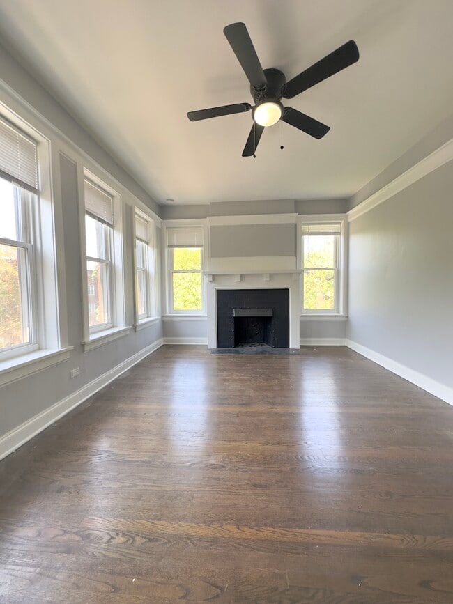 Photo - 1251 W Rosemont Ave Unit 1251-2