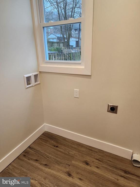 Photo - 120 Chester Ave