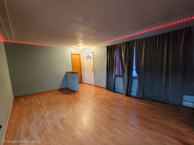 Photo - 1706 E 5th St