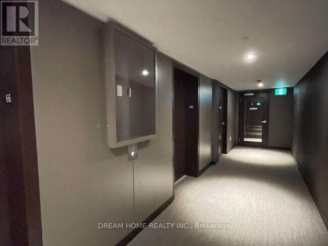 Photo - 448 Burnhamthorpe Rd W Unit 6611