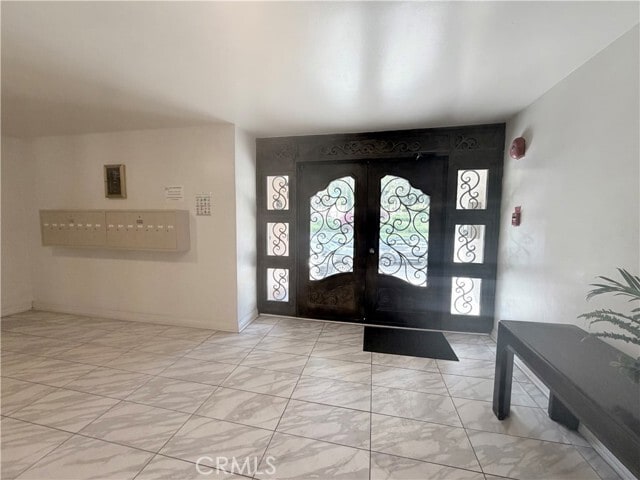 3284 Barham Blvd Unidad 304