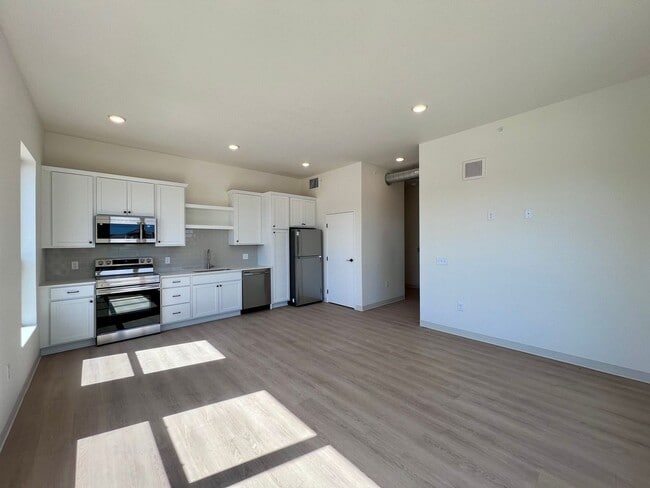 Roseann Lofts