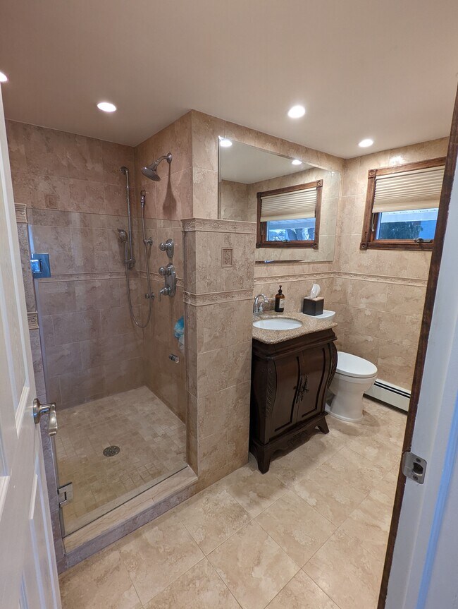 Photo - 710 Keith Ln