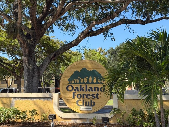 Photo - 3017 N Oakland Forest Dr Unit 106
