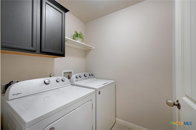 Building Photo - 2500 Highland Haven Dr Rental