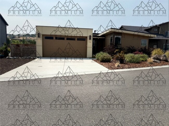Building Photo - 3 BED 2 BATH FULLY FURNISHED HOME!!!