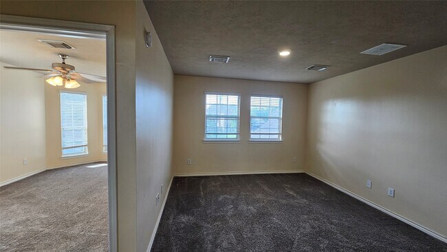 Photo - 2320 Shady Pine Dr