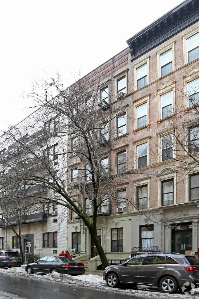 Photo - 208 W 82nd St Apartments