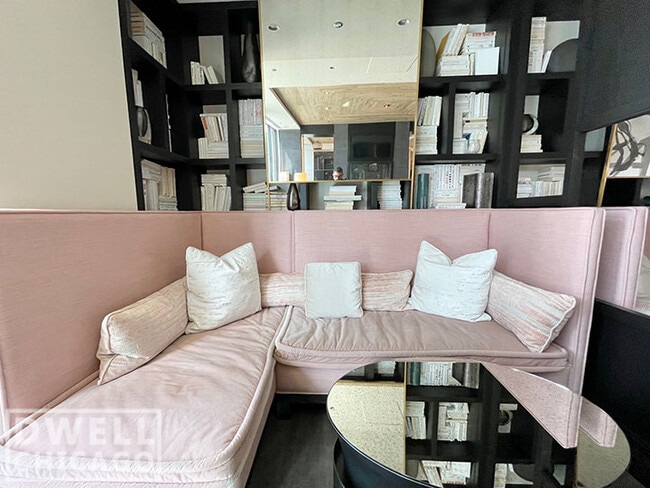 Photo - 943 W Washington Blvd