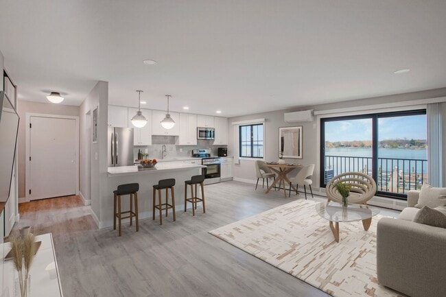 Photo - Excelsior Shores