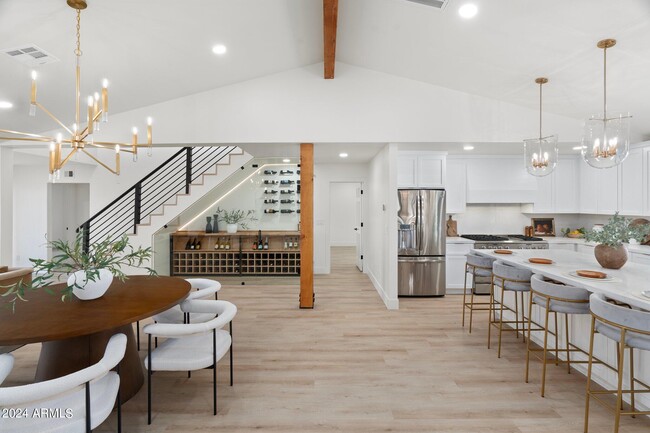 Building Photo - 1643 W Griswold Rd