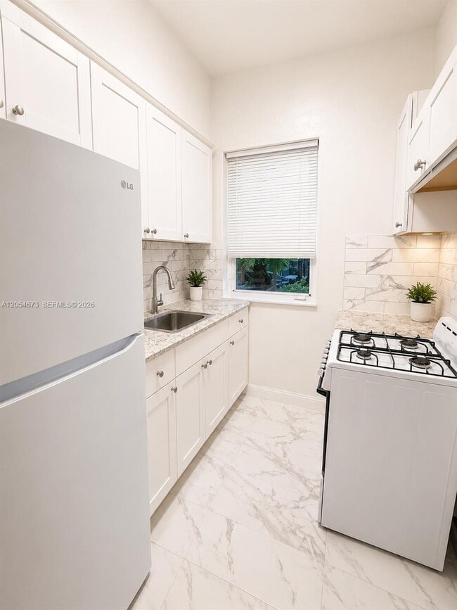 Photo - 322 25th St Unit 2