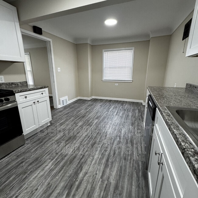 Photo - 19770 Kingsville St