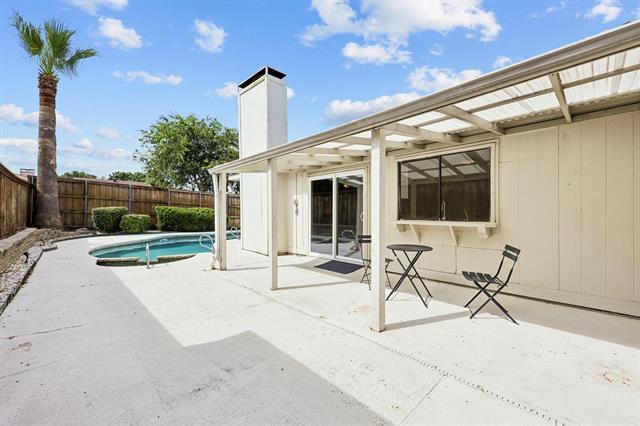 Photo - 2604 Winding Creek Dr