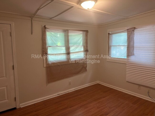 Photo - 1104 Meriwether St
