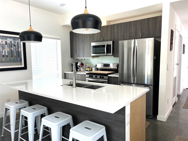 Photo - 1159 Perry Rd