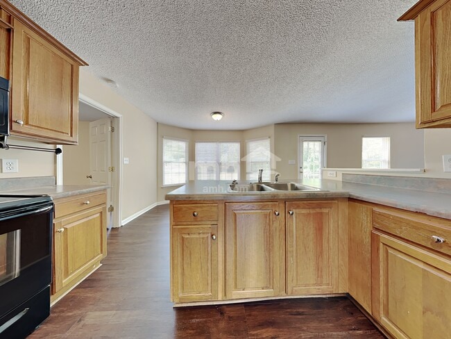 Photo - 295 Hialeah Ct