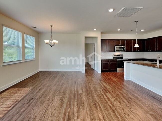 Photo - 6114 Rosemore Ln