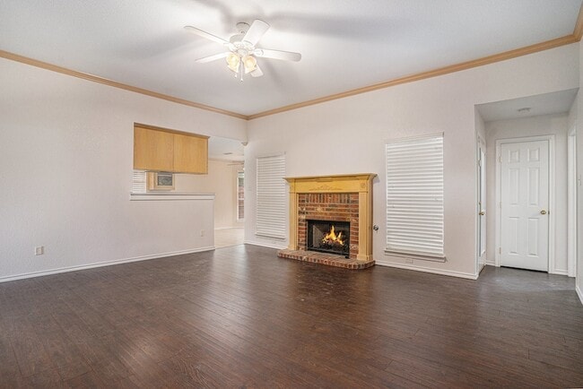 Photo - 1307 Hyde Park Blvd