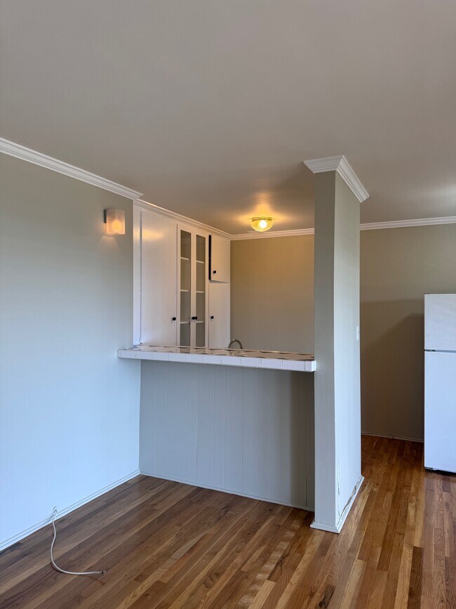 Photo - 1300 Larrabee St