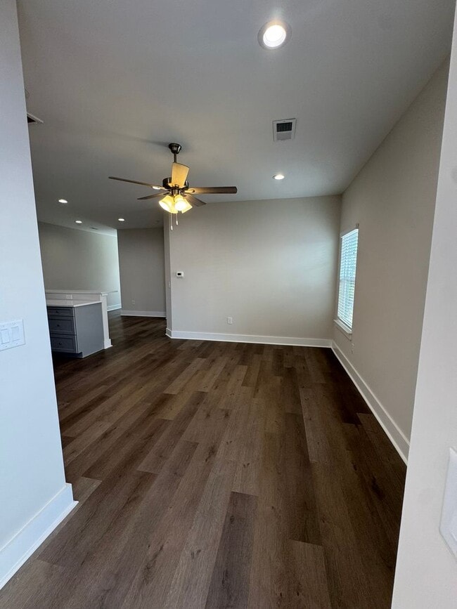 Photo - 115 Brawley Villas Pl