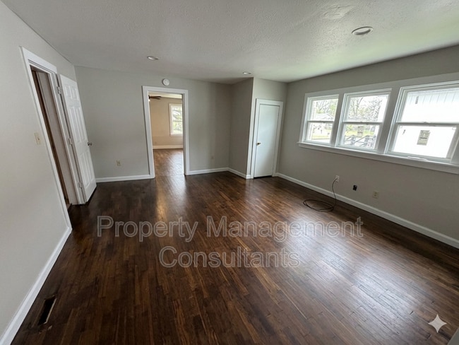 Photo - 1034 N Royal Ave