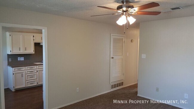 Photo - 9614 Elmwood Ave