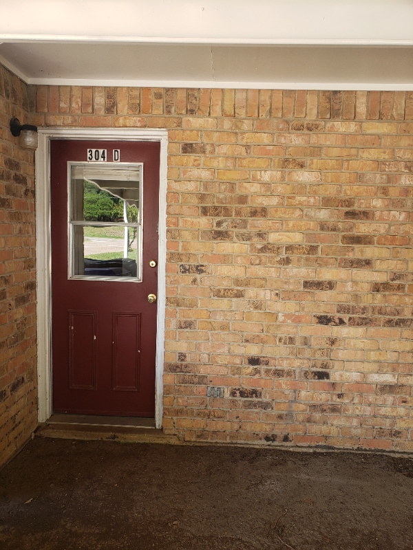 Building Photo - 304 Reel Rd Rental