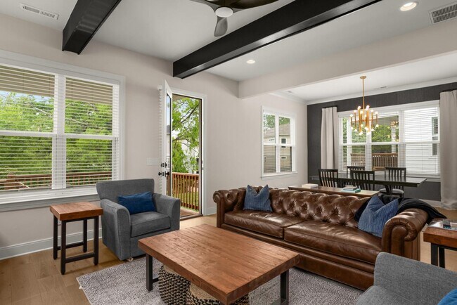 Photo - 500 Waycross Dr