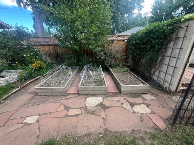 Photo - 2100 Baseline Rd Unidad 2100 Baseline Rd B