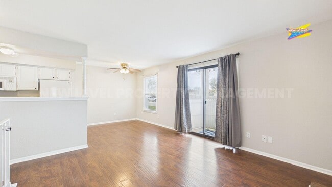 Photo - 1717 S Cypress St